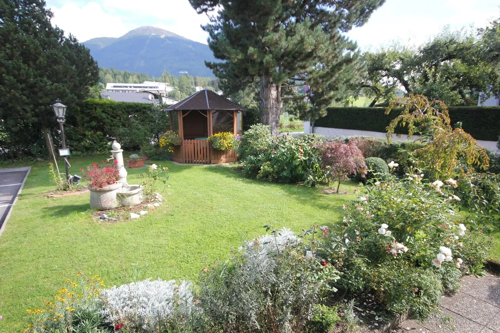 Hotel Sonnenhof Igls: Garden
