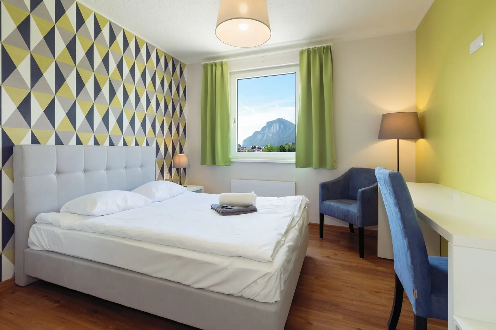Marmota Hostel: Double room with mountain view