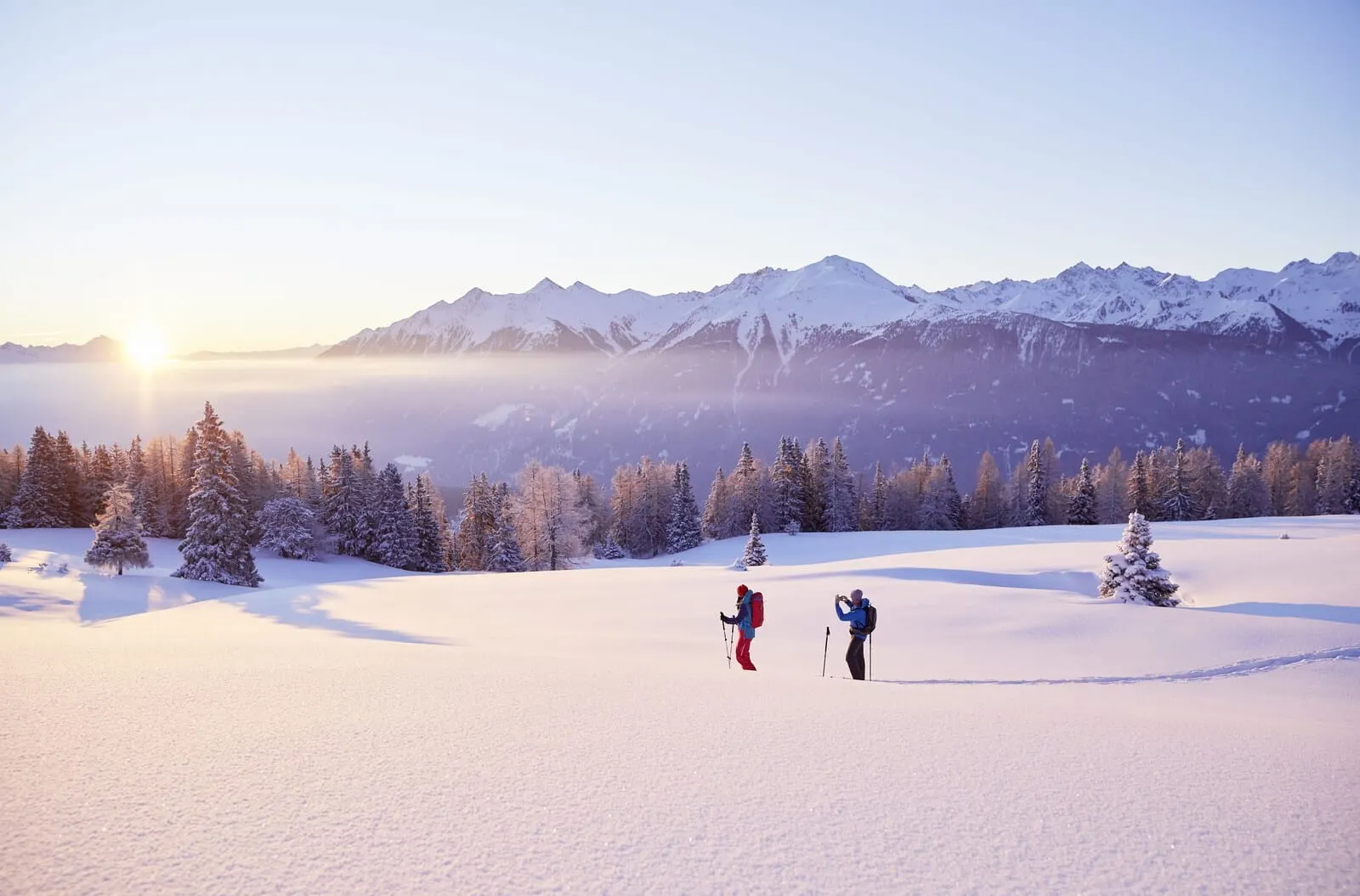 Hotel Seppl: Snowshoeing above Mutters