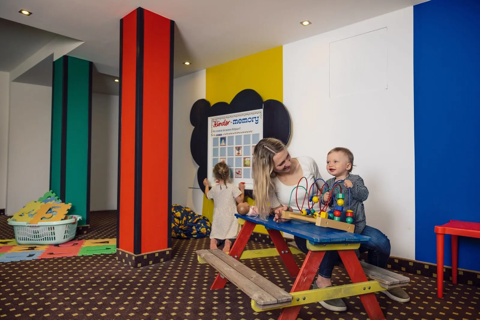 Hotel Bon Alpina: Children's play room