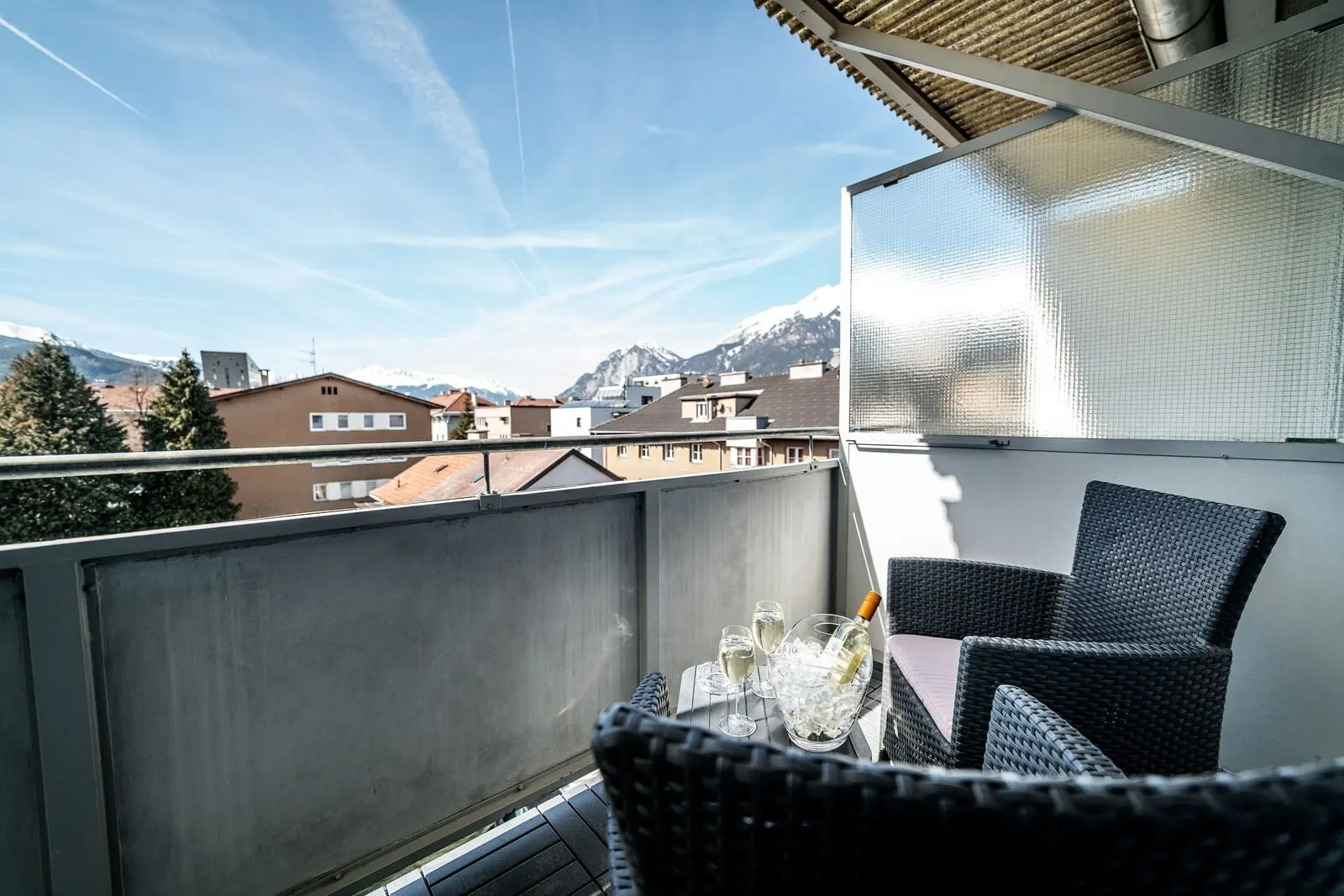 BinderS Budget City-Mountain Hotel: Balcony