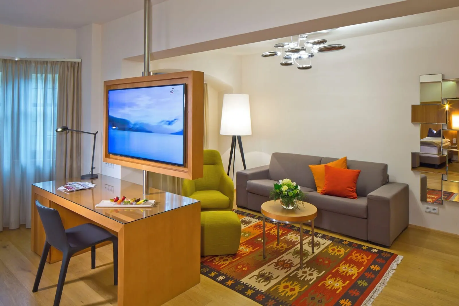 Hotel Maximilian Stadthaus Penz: Suite living area