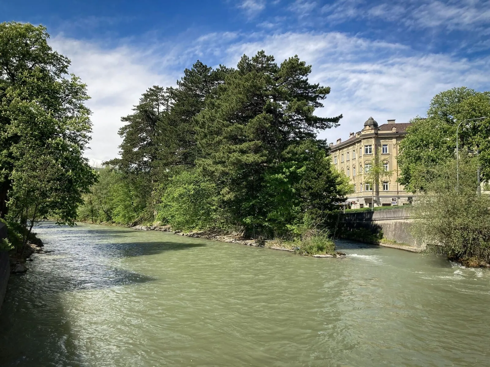 pradl elf my-apartment: The Sill river nearby