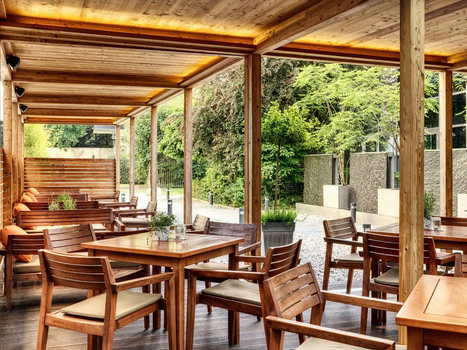 Hotel Grauer Bär: Garden terrace
