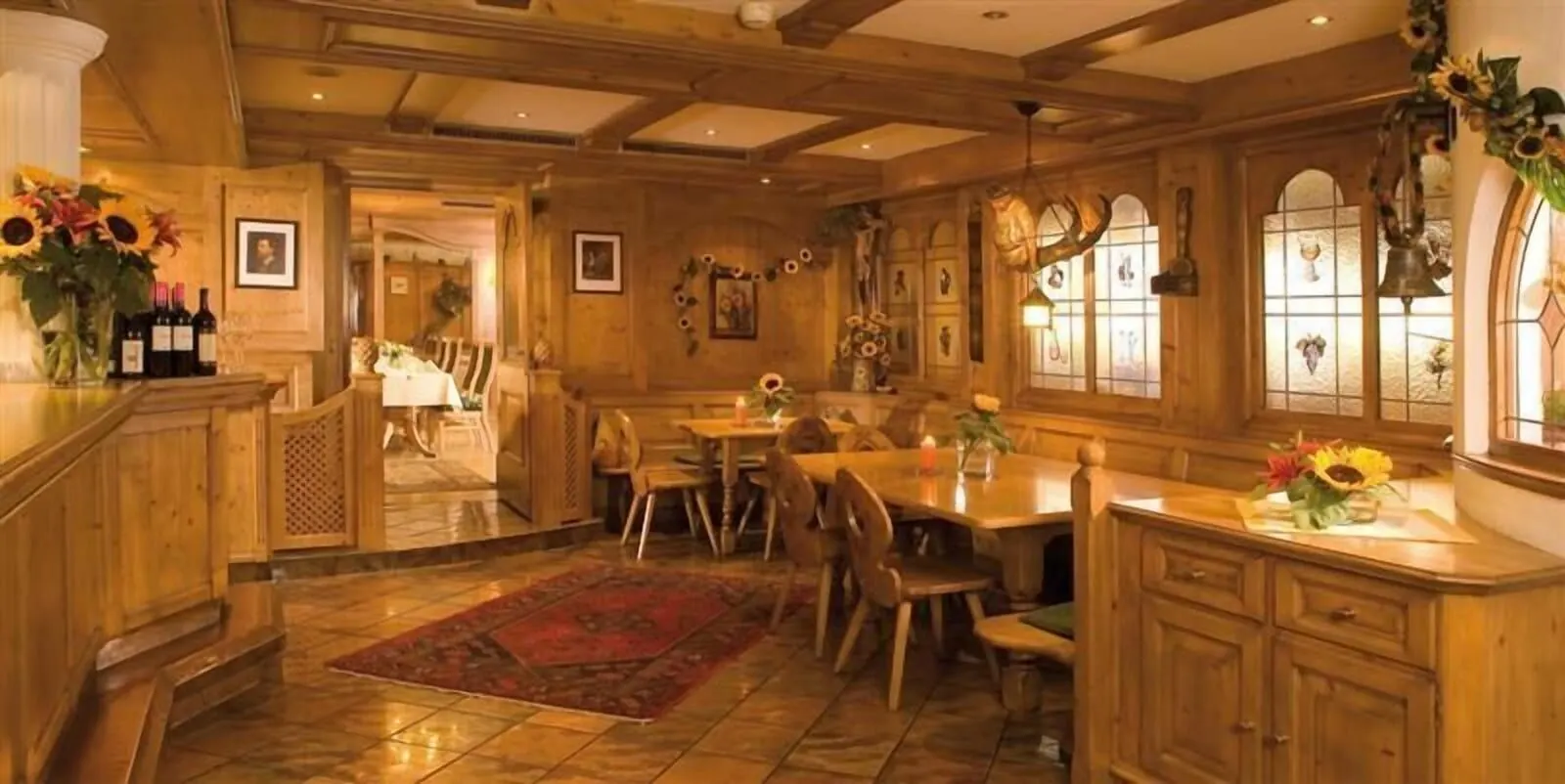 Hotel Bierwirt: Tyrolean dining room