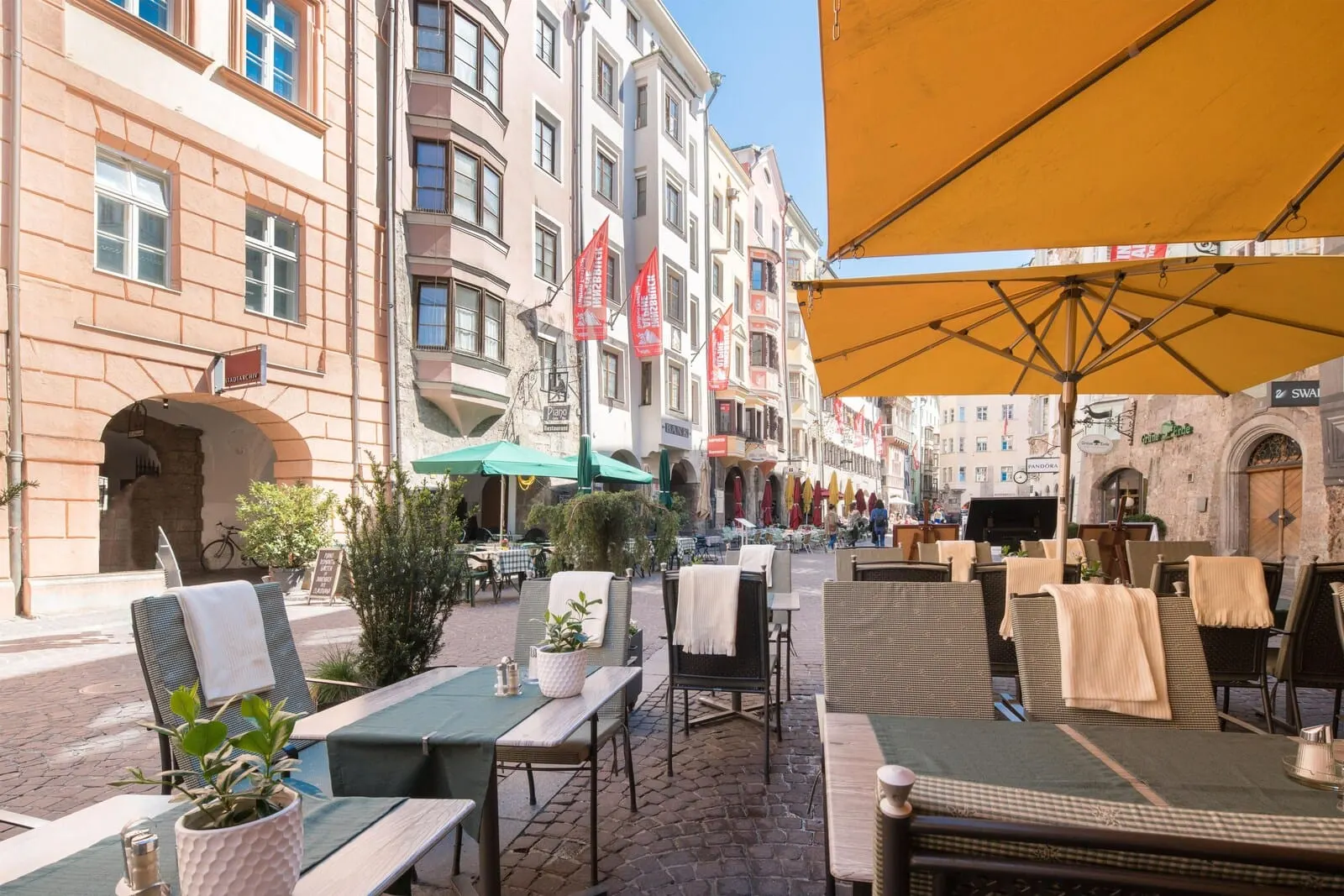 Hotel Goldener Adler: Café terrace on Herzog-Friedrich-Strasse
