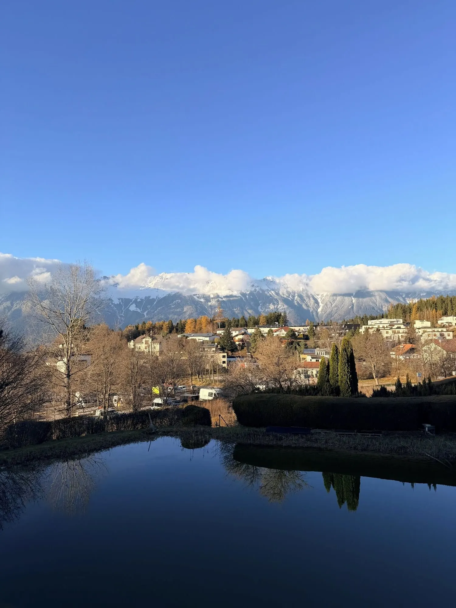 Hotel Gruberhof: View across Igls to the mountains