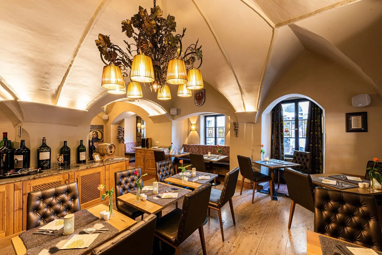 Hotel Goldener Adler: Historic dining room