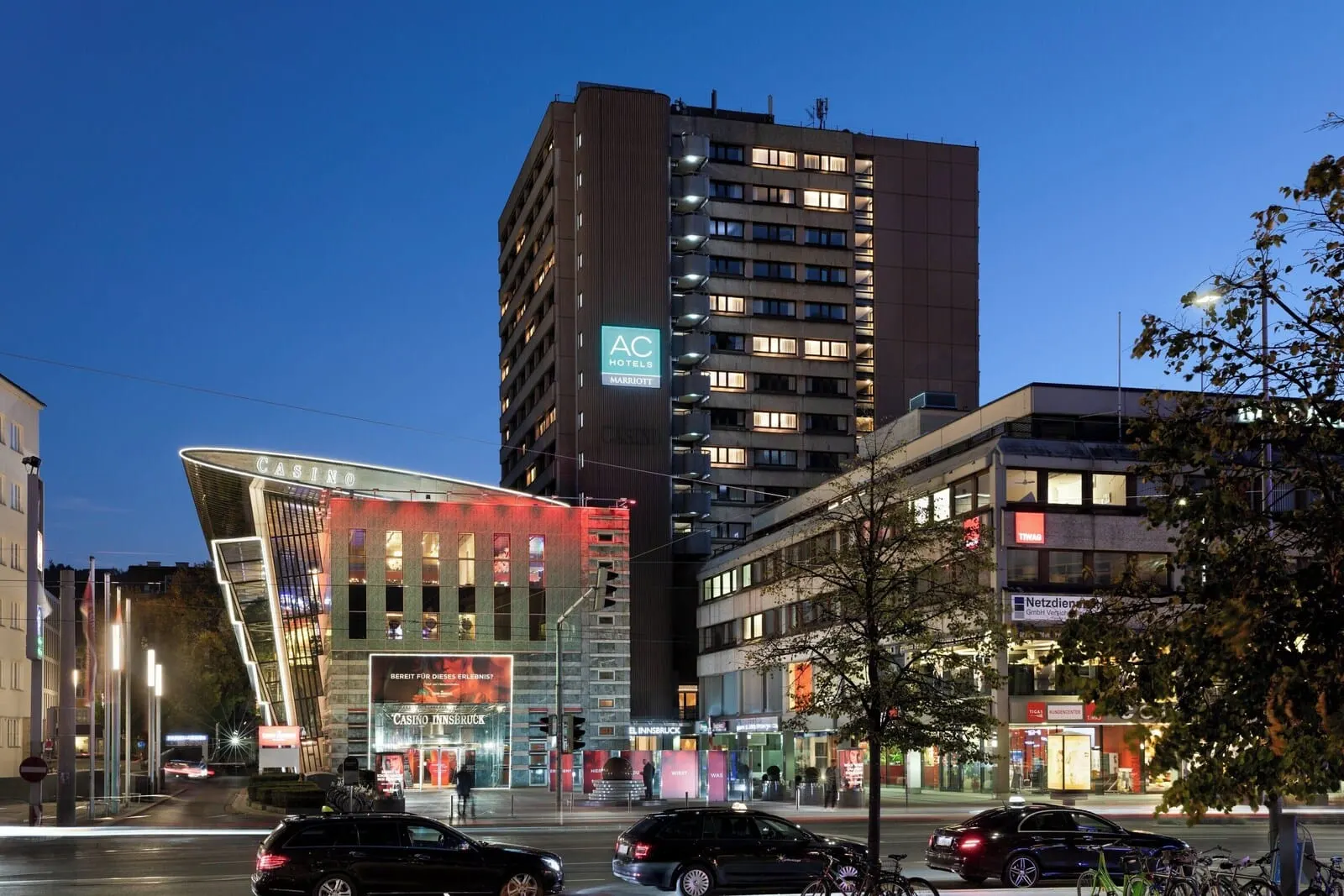 AC Hotel by Marriott Innsbruck: The hotel tower at dusk