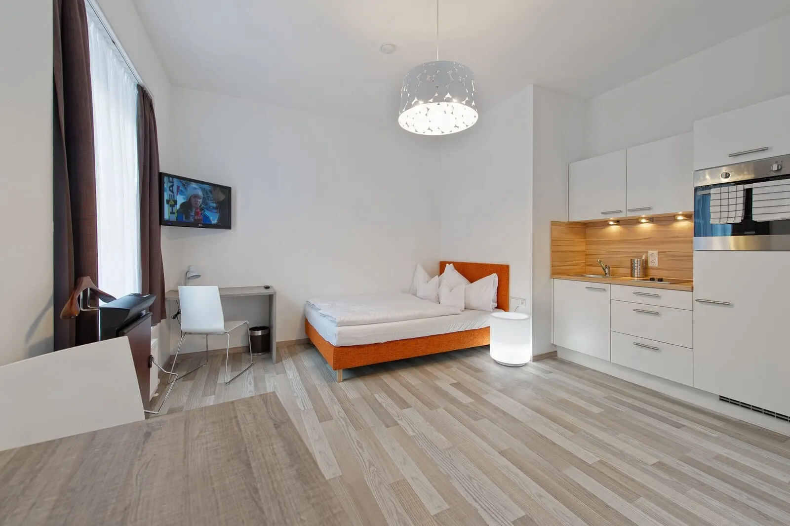 Apartments Leipziger Hof: Studio apartment with kitchen