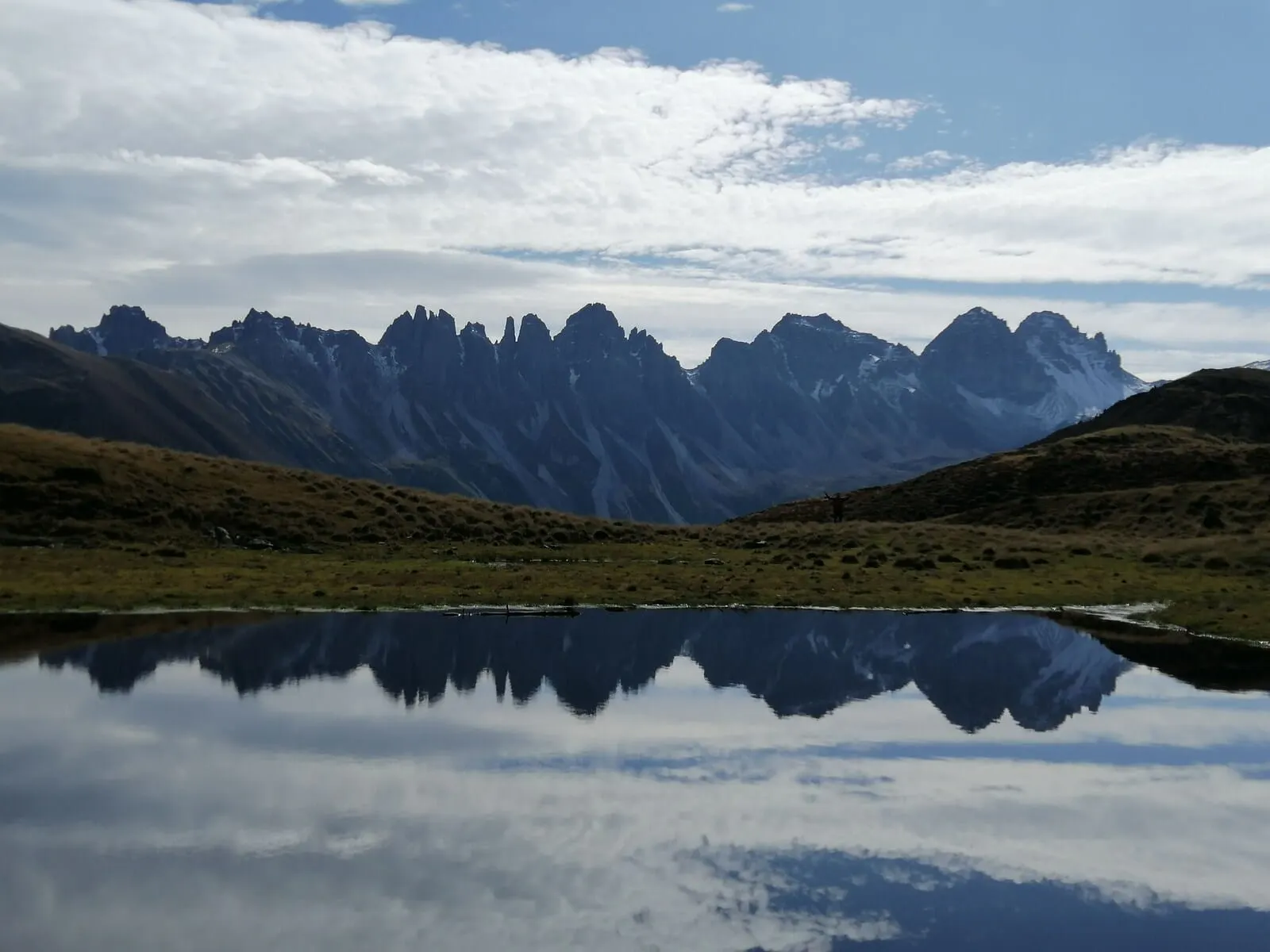 Hotel Kapeller: The Kalkkögel mirrored in a mountain lake