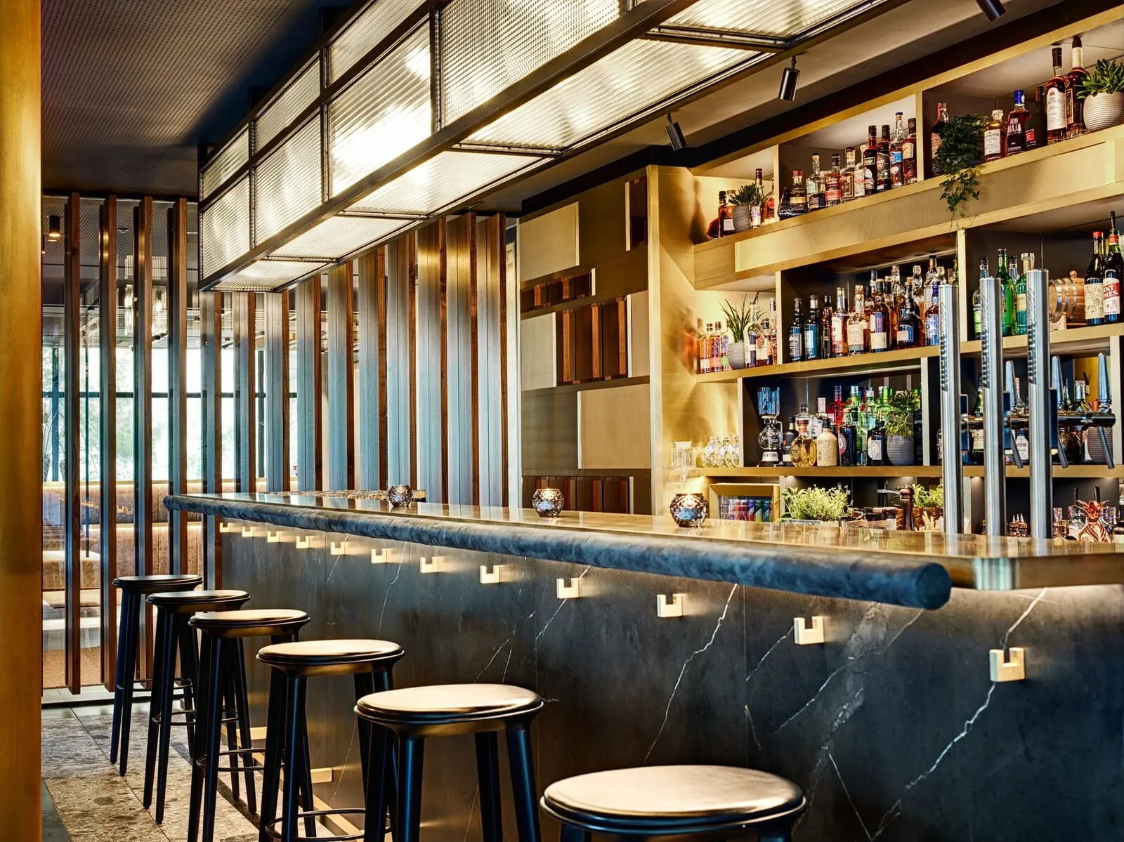 Stage 12 Hotel by Penz: Bar